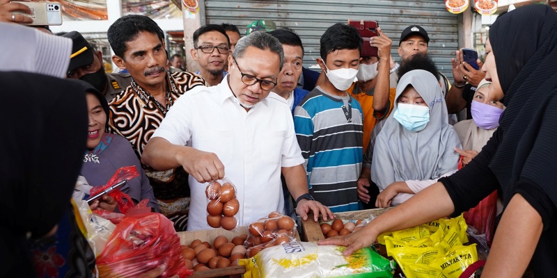 Tinjau Pasar Salatiga, Mendag: Harga Bapok Stabil Cenderung Turun