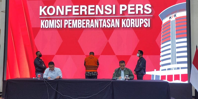 KPK Tahan Satu Tersangka Suap Jual Beli Jabatan Pemkab Pemalang