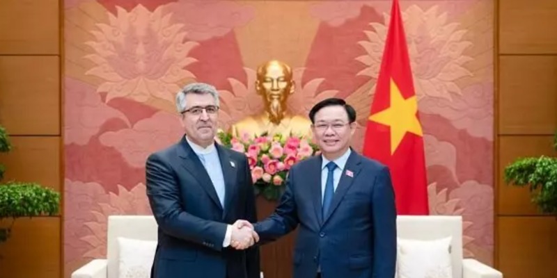 Vietnam Berusaha Pererat Hubungan dengan Iran