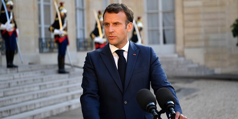 Ancam Tutup Akses Medsos, Macron Dikritik Otoriter