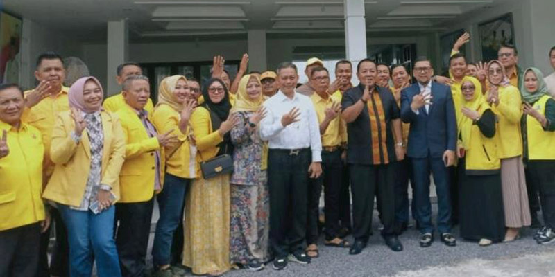 Di Posko Airlangga Lampung, Dolly Kurnia Bahas Strategi Menangi Pemilu