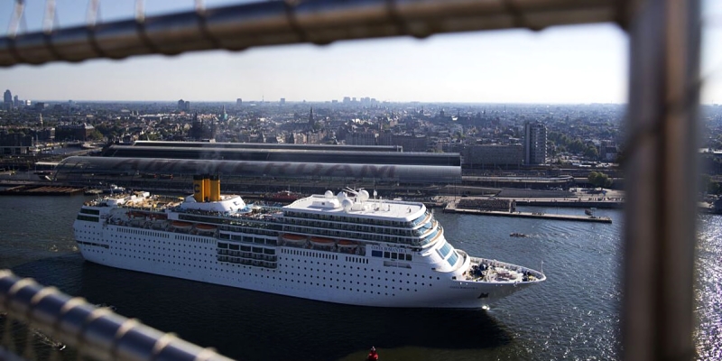 Kendalikan Pariwisata dan Lingkungan Bersih, Amsterdam Larang Kapal Pesiar Berlabuh di Pusat Kota