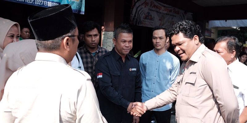 Pakai Kaos Berwajah Prabowo, Bawaslu Larang Anggota Papera Masuki Pasar Sukowati