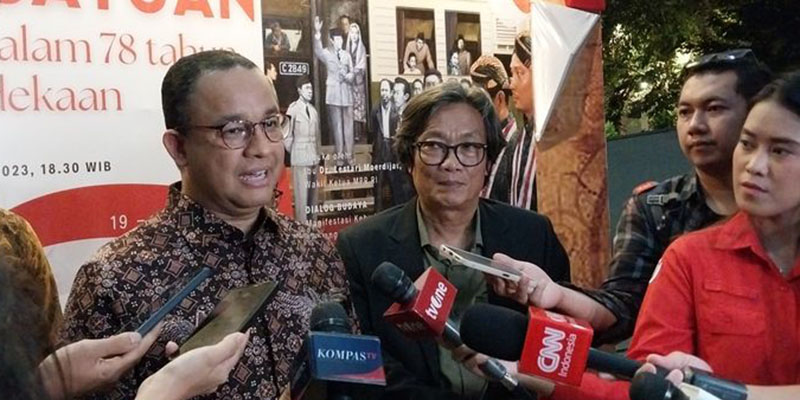 Terkesan dengan Lukisan Bergambar Presiden-presiden Indonesia, Anies Singgung Janji Pemimpin yang Belum Lunas