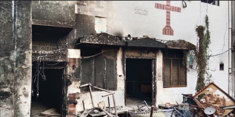 Warga Pakistan Serang Komunitas Kristen, Bakar Gereja dan Jarah Rumah