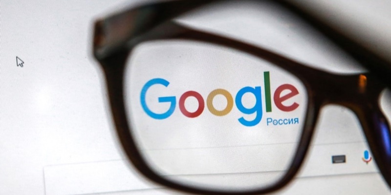 Google Dijewer Rusia dengan Denda 31.000 Dolar AS karena Konten Palsu tentang Perang Ukraina