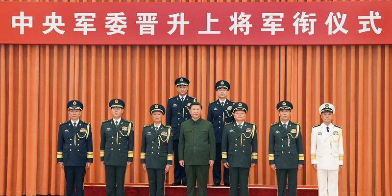 China Tiba-tiba Ganti Dua Kepala Pasukan Roket PLA