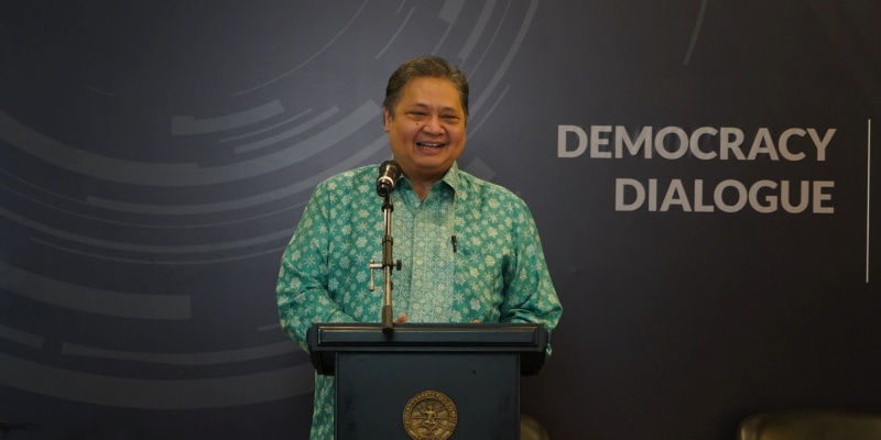 Menko Airlangga: Indonesia Tidak akan Mengalami Rezim Otokratis