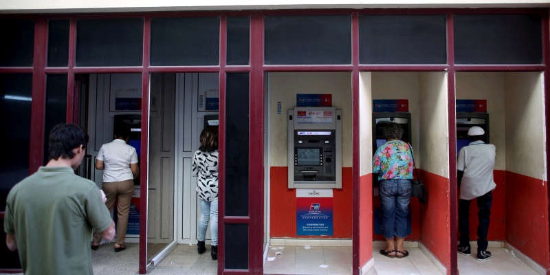 Batasi Transaksi Tunai, Kuba Larang Perusahaan Pakai ATM