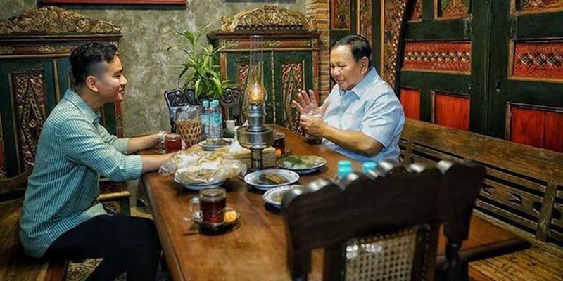 Ujang Komarudin: Gibran Tak Berpengaruh, Kemenangan Prabowo Karena Jokowi Presiden