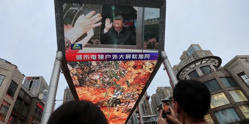 Xi Jinping Dorong Asimilasi dan Stabilitas di Xinjiang untuk Pembangunan Ekonomi