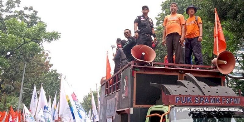 Dikawal Seribuan Polisi, Demo Buruh di Jakarta Bawa Lima Tuntutan