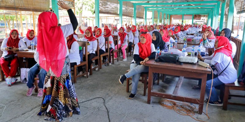 Espas Bojonegoro Kembangkan Usaha Mandiri dengan Pelatihan Produksi Panganan Khas Ledre