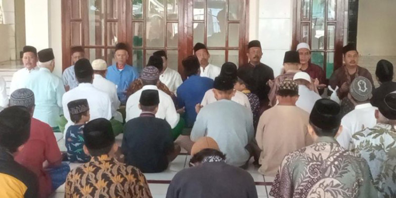 Cegah Bencana Akibat Kemarau Panjang, Warga Sampih Cirebon Gelar Doa Tolak Bala