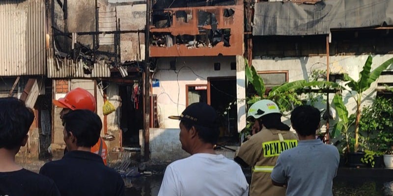 60 Personel Berhasil Padamkan Kebakaran di Kapuk