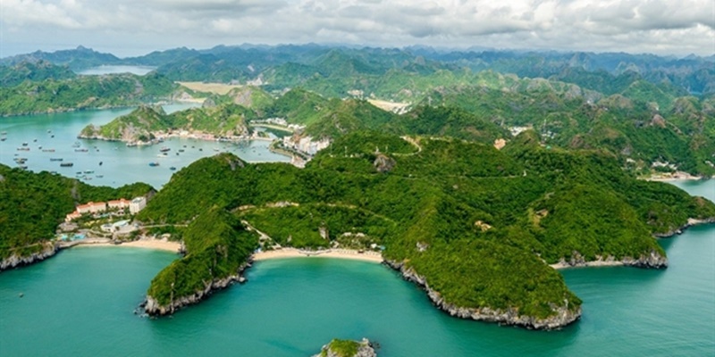 UNESCO Tetapkan Teluk Ha Long Kepulauan Cat Ba di Vietnam sebagai Warisan Dunia