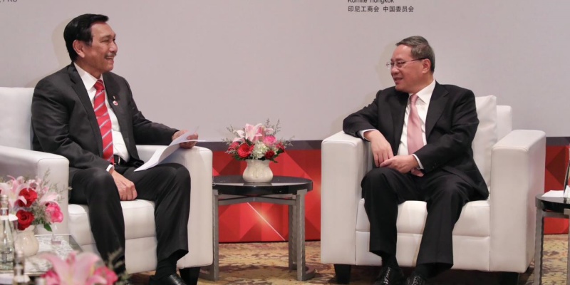 Luhut Bahas Kerja Sama Industrialisasi Sampai Pembangunan Bareng PM China Li Qiang