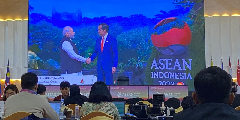 Dorong Optimalisasi Kerja sama, Jokowi Apresiasi Kehadiran PM India di KTT ASEAN