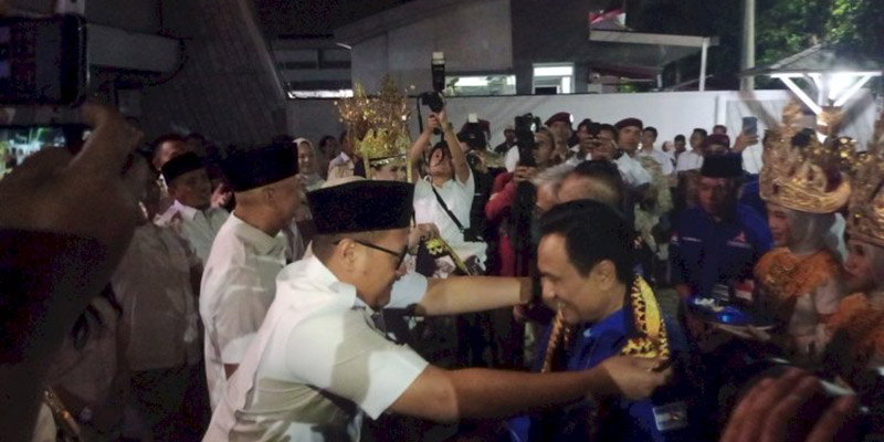 Sambangi Kantor Gerindra Lampung, Rombongan Demokrat Teriakkan "Prabowo Presiden"