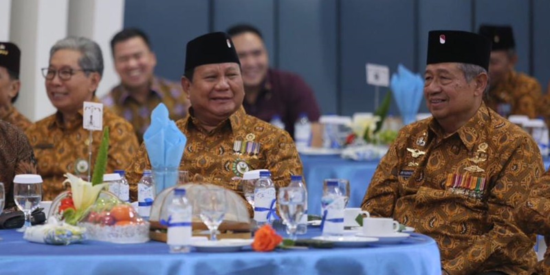 Duduk Mesra Satu Meja di HUT Ke-64 Pepabri, Akankah SBY-Prabowo Berkoalisi?