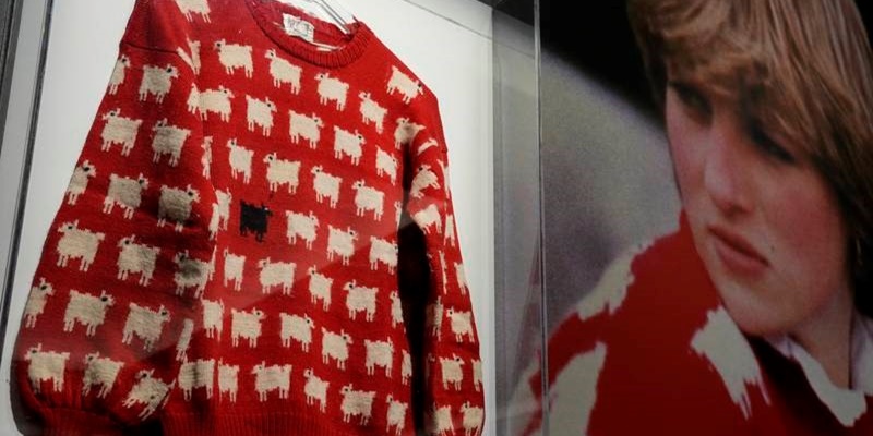 Sweater Putri Diana dilelang di  Sotheby New York/Net