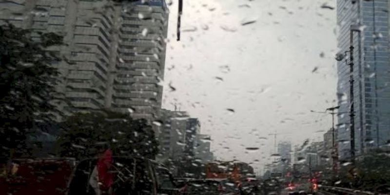 Waspada Potensi Hujan di Jakarta Selatan Sore Ini