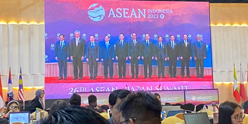 Dihadapan PM Jepang, Jokowi Ungkap ASEAN Butuh Investasi Infrastruktur Senilai Rp 2.815 Triliun per Tahun