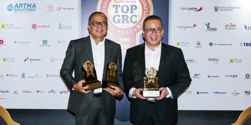 Tiga Penghargaan Diboyong bank bjb di Ajang TOP GRC Award 2023