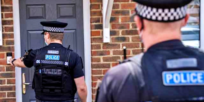 Jaga Netralitas, Menteri Dalam Negeri Inggris akan Selidiki Aktivitas Politik Anggota Polisi