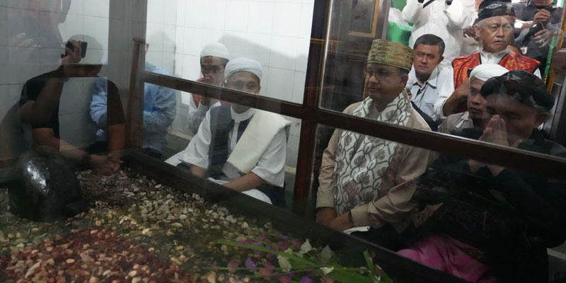 Ziarah Makam Kyai Marogan Palembang, Anies Petik Banyak Pelajaran
