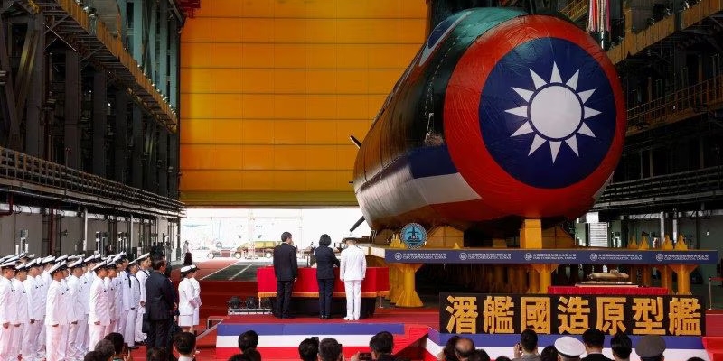Taiwan Luncurkan Kapal Selam Pertama Buatan Dalam Negeri