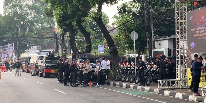 4.325 Personel Gabungan Amankan Pendaftaran Prabowo-Gibran ke KPU RI