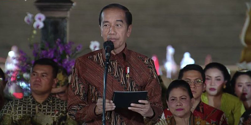 Hari Batik Nasional, Jokowi Ajak Masyarakat Aktif Lestarikan Budaya