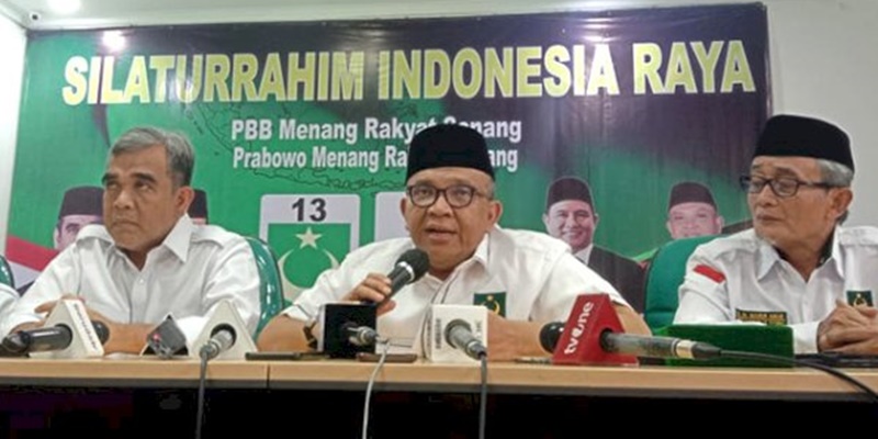 Beredar Kaos Prabowo-Gibran, PBB: Kita Tunggu Keputusan MK