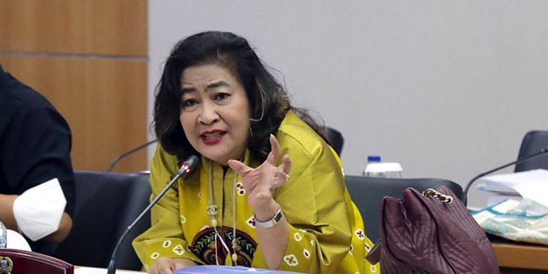Didepak PDIP, Cinta Mega Resmi Nyaleg DPRD DKI Jakarta dari PAN