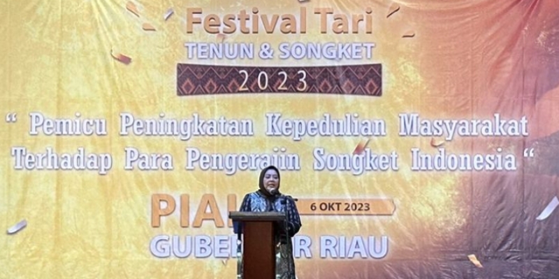 Aneka Tenun dan Songket Pusaka Keraton Nusantara Bakal Dipamerkan di GBK Bulan Depan