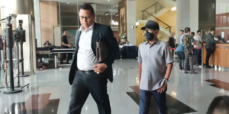 Mantan Walikota Bima M. Lutfi Sambangi KPK, Bakal Ditahan?