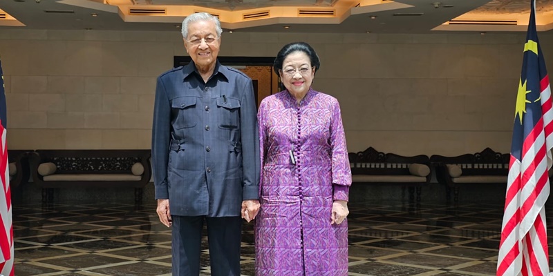 Penuh Canda, Megawati dan Mahathir Bahas IKN sampai Hujan