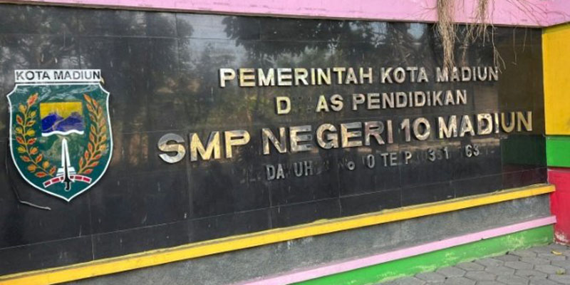Dihukum Lari Keliling Lapangan Tanpa Alas Kaki, Telapak Kaki Siswa SMP Negeri di Kota Madiun Melepuh