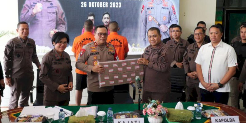 Polda Lampung Limpahkan Bukti Rp29,8 Miliar dan 2 Tersangka Jaringan Narkoba Fredy Pratama ke Kejati