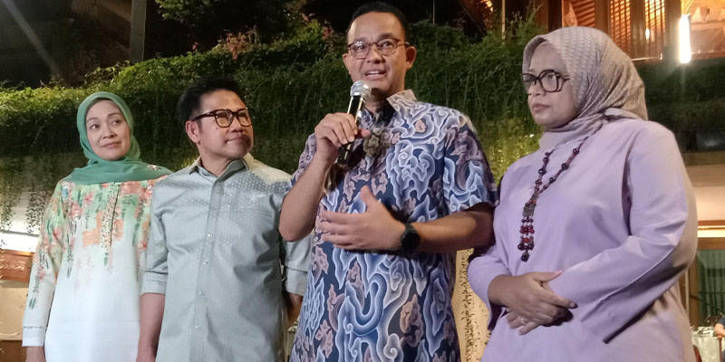 Malam Ini, Keluarga Cak Imin Bercengkrama Santai di Kediaman Anies Baswedan