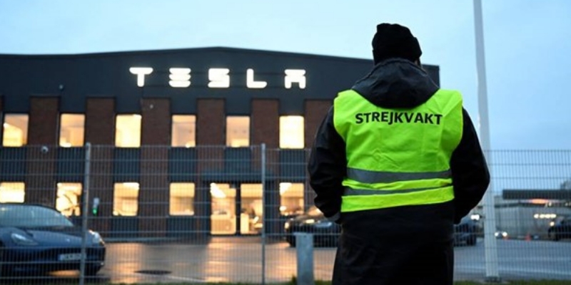 Protes Masalah Upah, 130 Mekanik Tesla Swedia Mogok Kerja