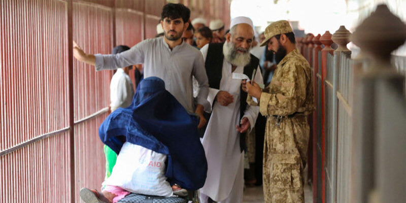 Pakistan Deportasi 104 Ribu Pengungsi Ilegal ke Afghanistan