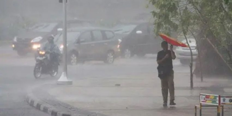 BMKG Ramal Hujan Disertai Angin Kencang di Jaksel Sore Hari