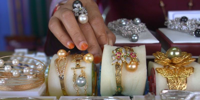 Total Perhiasan Perak dan Mutiara Indonesia Laku Rp25 Miliar di Pameran Bisutex 2023