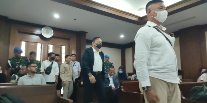 Dikawal Puspom TNI, Mantan Kabasarnas Henri Alfiandi Jadi Saksi Kasus Suap