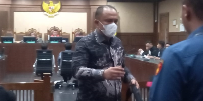 Selain Vonis 12 Tahun, Hakim Juga Tolak Justice Collaborator Irwan Hermawan