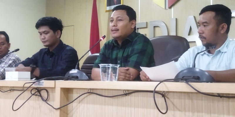 Penetapan Gibran Cawapres Dinilai Cacat Hukum, Besok KPU Dilaporkan ke DKPP