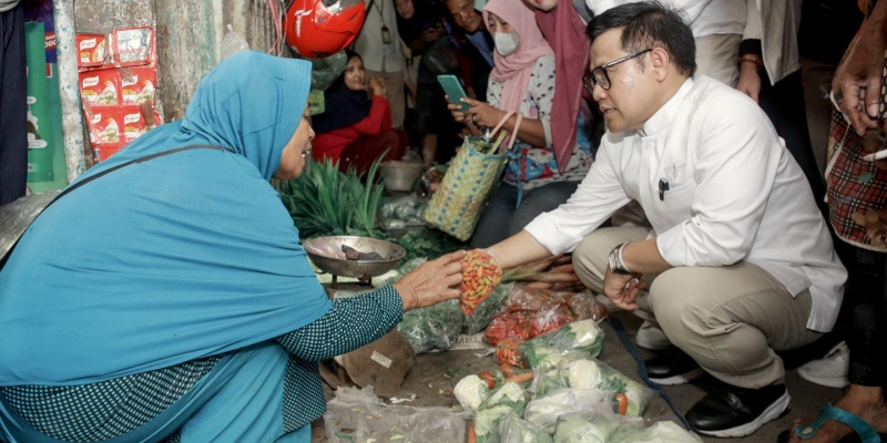 Cek Harga Sembako di Pasar Grogolan, Cak Imin Tampung Keluhan Pedagang