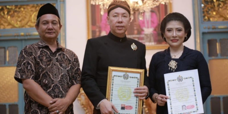 Politikus Golkar Henry Indraguna Dianugerahi Gelar Kanjeng Pangeran Aryo dari Keraton Solo